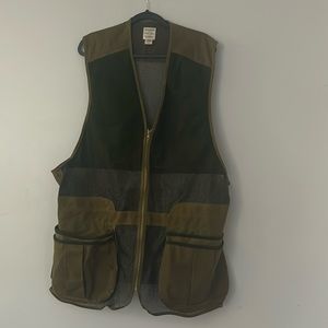 C.C. Filson Mesh Hunting Shooting Vest size XL